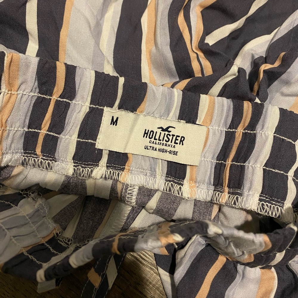 Hollister Ultra High-Rise Shorts - Picture 7 of 7